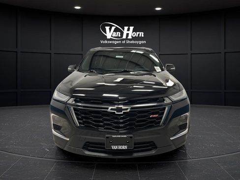 Used 2023 Chevrolet Traverse RS AWD/4WD image 2