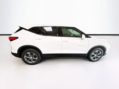 Used 2024 Chevrolet Blazer LT FWD image 5