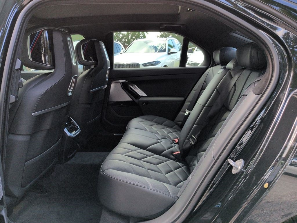 New 2026 BMW 740i xDrive AWD/4WD image 13