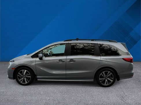 Certified 2024 Honda Odyssey Touring image 6