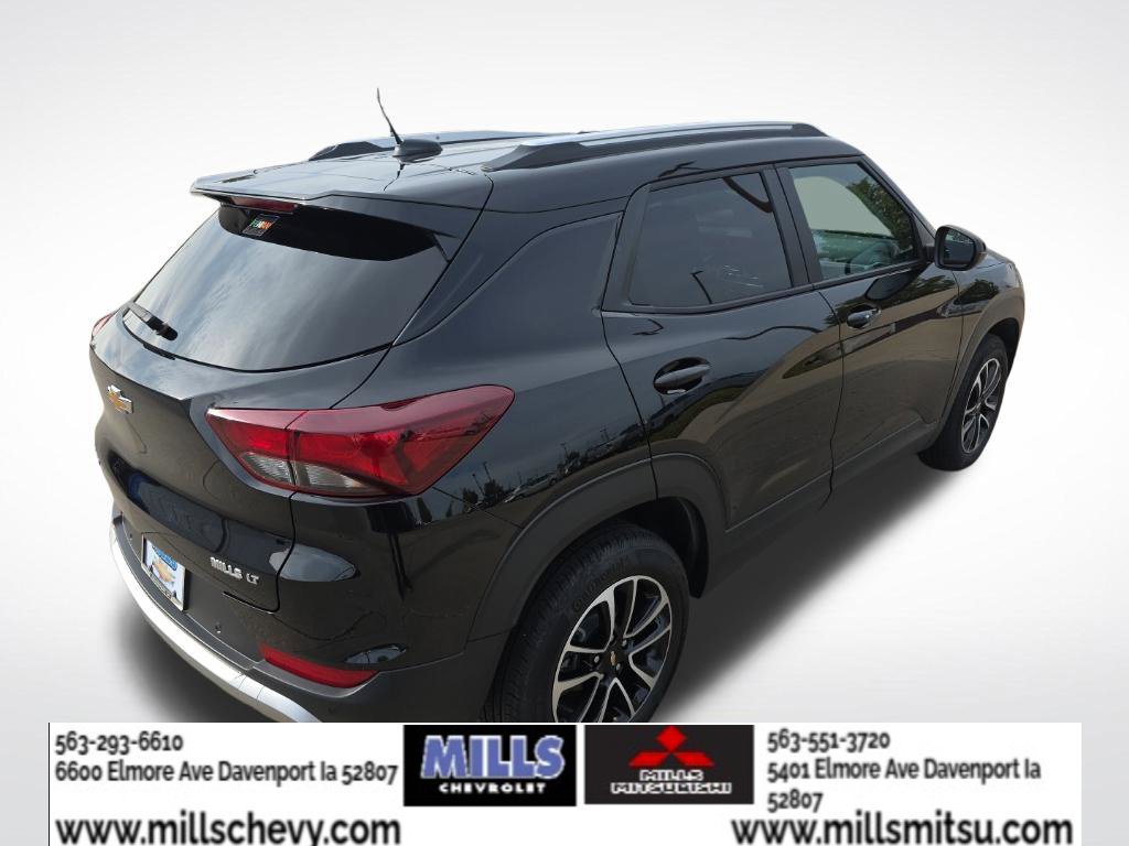 Used 2024 Chevrolet TrailBlazer LT w/ LT Cold Weather Package FWD image 5