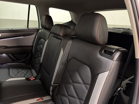 Certified 2026 Volkswagen Atlas Peak Edition AWD/4WD image 21