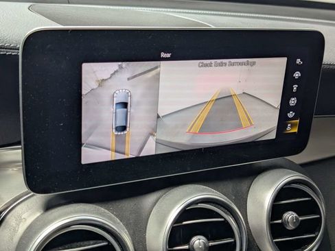 Used 2023 Mercedes-Benz GLC 300 4MATIC Coupe image 14