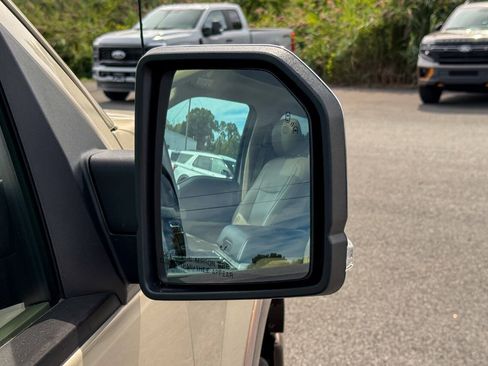 Used 2017 Ford F150 Lariat AWD/4WD image 12