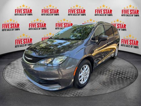 Used 2020 Chrysler Voyager Lxi image 3