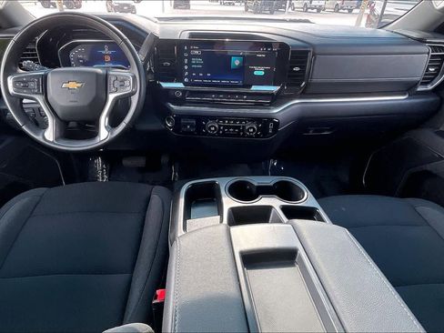 Used 2025 Chevrolet Silverado 2500 LT w/ Convenience Package image 15