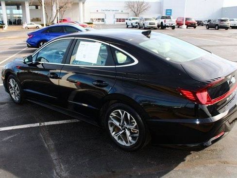 Used 2023 Hyundai Sonata SEL w/ Preferred Accessory Package image 9