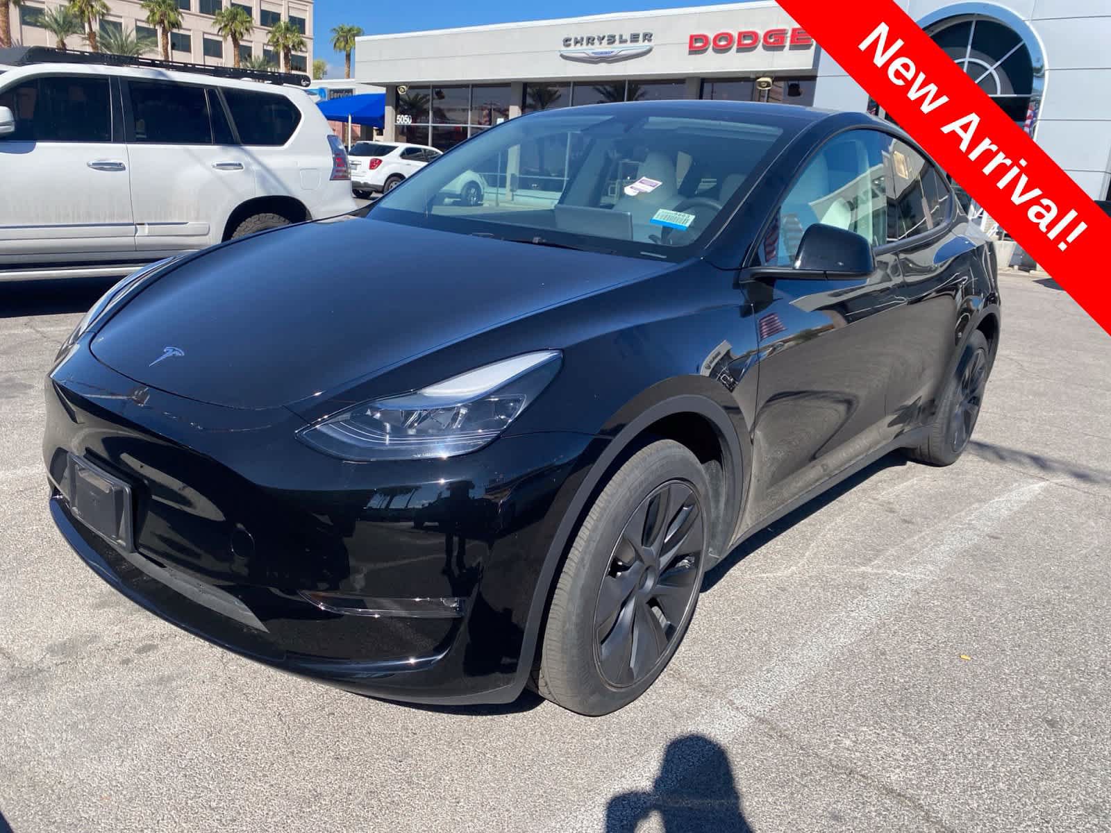 Used 2025 Tesla Model Y Long Range AWD/4WD image 1