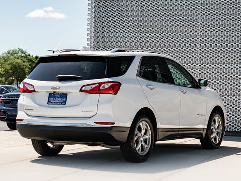 Used 2020 Chevrolet Equinox Premier FWD image 4