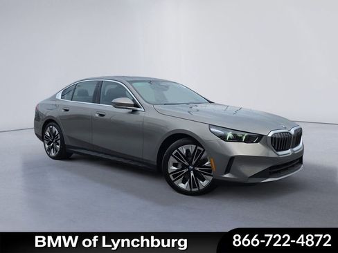 New 2026 BMW 530i xDrive w/ Premium Package image 1