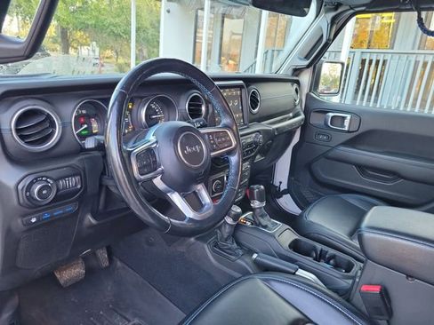 Used 2021 Jeep Wrangler Unlimited Rubicon 4xe w/ Steel Bumper Group image 11