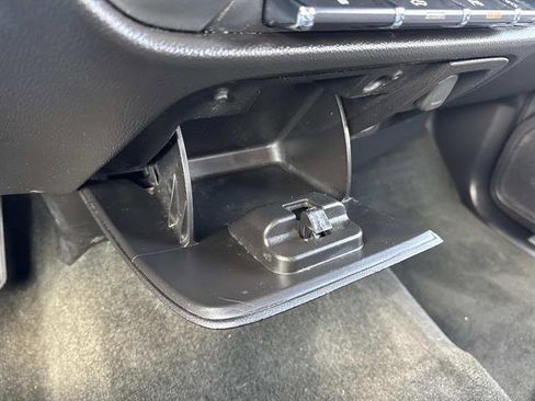 Used 2018 Chevrolet Silverado 1500 LT w/ Midnight Edition image 20