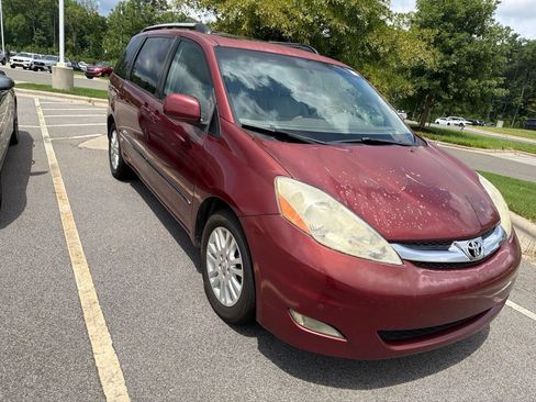 Used 2008 Toyota Sienna XLE Limited FWD image 5
