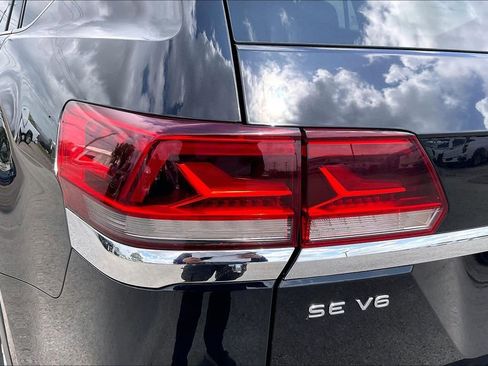 Used 2021 Volkswagen Atlas SE image 20