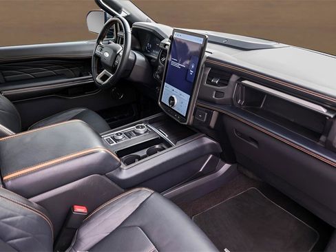 Used 2023 Ford Expedition Max Platinum image 32