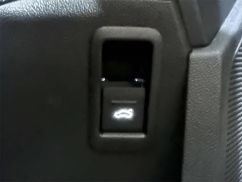 Used 2023 Audi A3 2.0T Premium w/ Convenience Package image 16