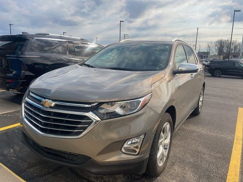 Used 2018 Chevrolet Equinox Premier image 1