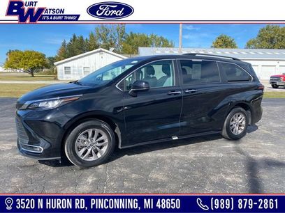 Used 2022 Toyota Sienna XLE