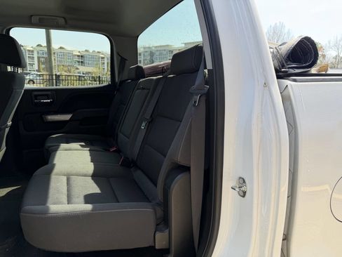 Used 2018 Chevrolet Silverado 1500 LT image 9