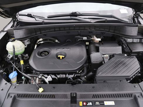 Used 2018 Hyundai Tucson SE image 36