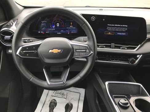 Certified 2026 Chevrolet Equinox LT AWD/4WD image 7