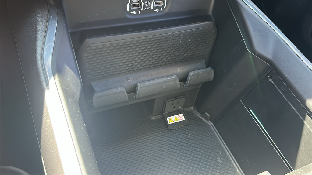 Used 2020 RAM 1500 Laramie w/ Sport Appearance Package AWD/4WD image 25