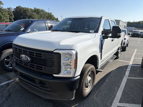 Used 2026 Ford F250 XL AWD/4WD image 16
