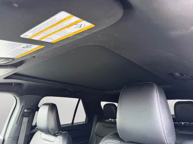 Used 2023 Ford Explorer ST w/ Equipment Group 401A AWD/4WD image 12