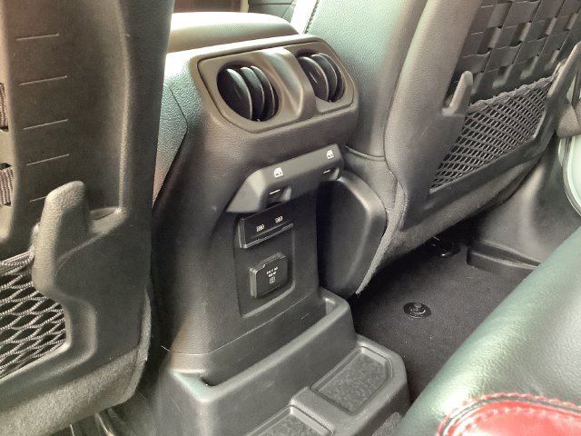 Used 2023 Jeep Wrangler Unlimited Rubicon 4xe AWD/4WD image 28