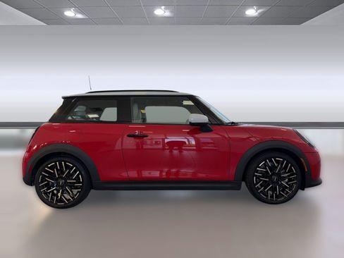 Used 2025 MINI Cooper S FWD image 8