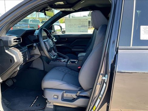 New 2026 Toyota Tacoma SR5 AWD/4WD image 9