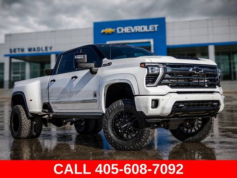 Used 2025 Chevrolet Silverado 3500 High Country w/ High Country Premium Package AWD/4WD image 73