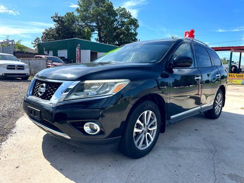 Used 2014 Nissan Pathfinder SL w/ SL Tech Package image 1