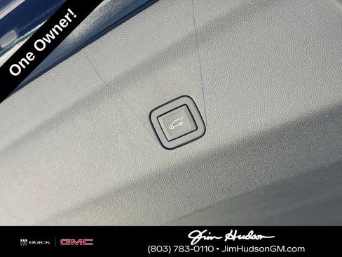 Used 2024 Chevrolet Suburban High Country image 19