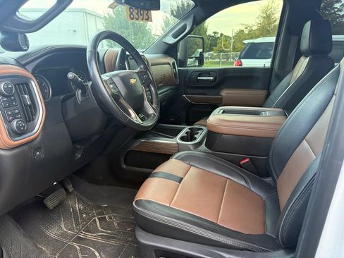 Used 2022 Chevrolet Silverado 3500 High Country w/ Safety Package II AWD/4WD image 11