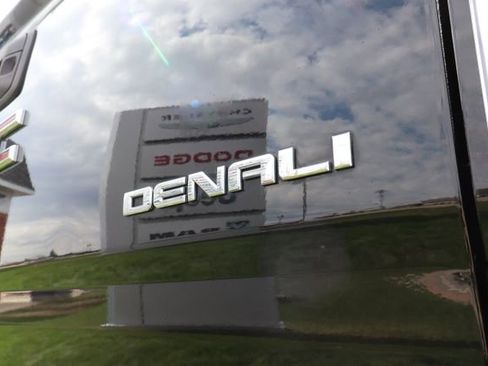 Used 2018 GMC Canyon Denali image 34