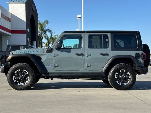 Used 2024 Jeep Wrangler Unlimited Rubicon 4xe image 3