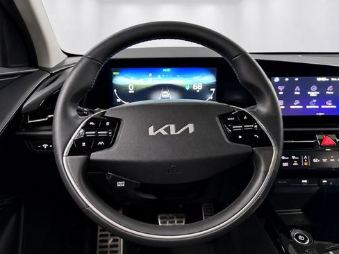 Used 2023 Kia Niro Wave w/ Wave Preserve Package FWD image 35