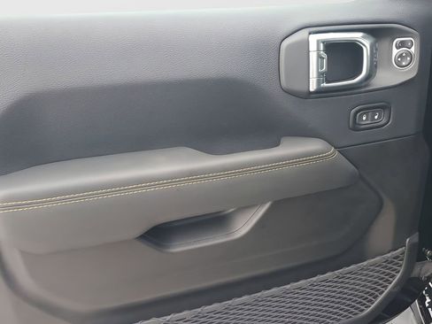 New 2025 Jeep Wrangler Unlimited Sahara AWD/4WD image 43