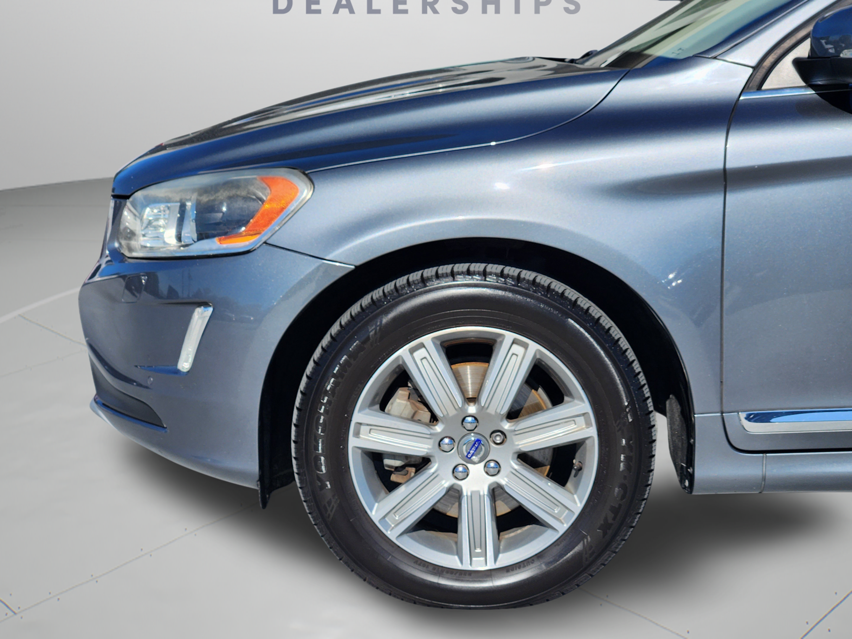 Used 2017 Volvo XC60 T5 Inscription w/ Preferred Option Package FWD image 30