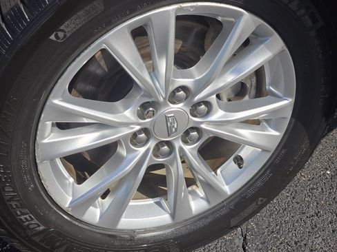 Used 2020 Cadillac XT5 Luxury w/ LPO, Floor Liner Package AWD/4WD image 19