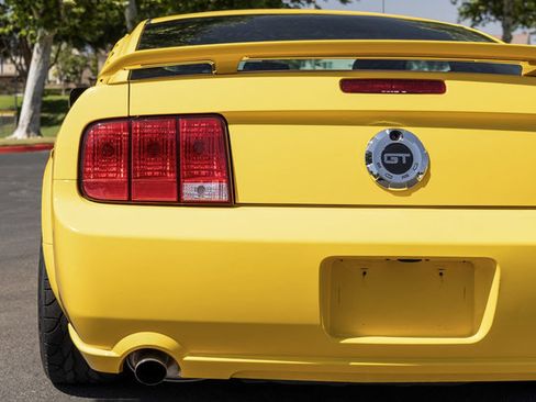 Used 2006 Ford Mustang GT Premium RWD image 75