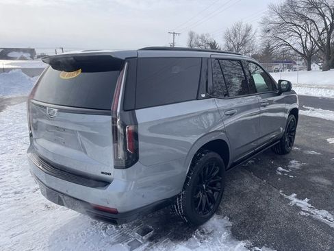 Used 2023 Cadillac Escalade Sport Platinum w/ LPO, ONYX Package image 5