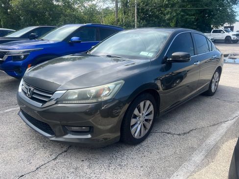 Used 2015 Honda Accord EX image 1