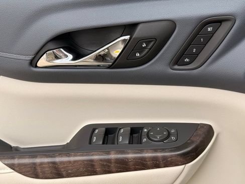 Used 2023 GMC Acadia Denali w/ Trailering Package FWD image 24