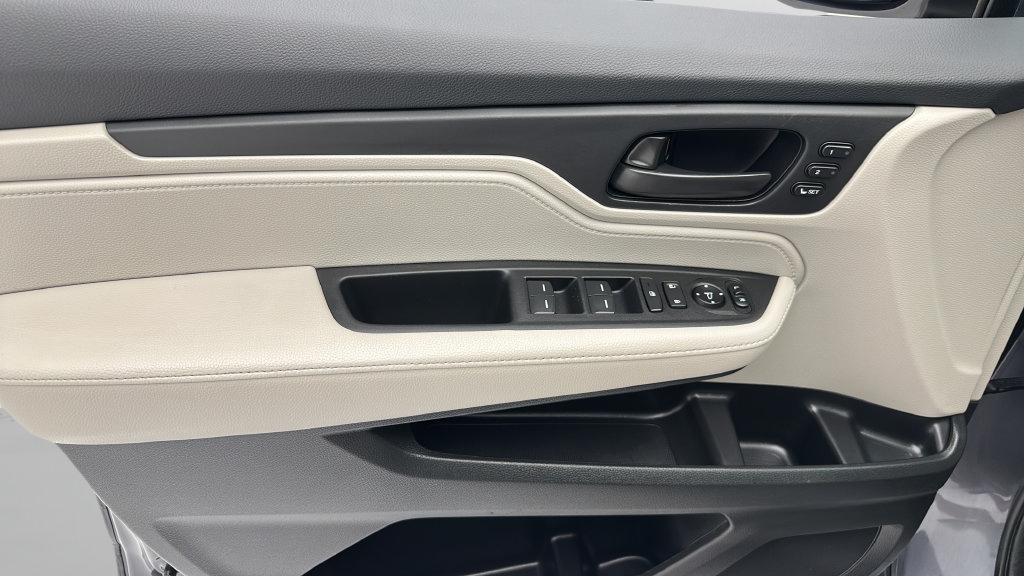 Used 2025 Honda Odyssey EX-L image 14