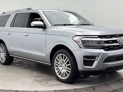 Used 2024 Ford Expedition Max Limited AWD/4WD image 3
