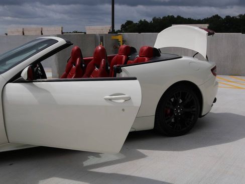 Used 2014 Maserati GranTurismo MC RWD image 81