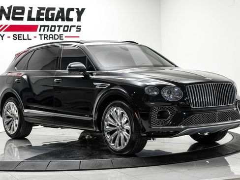 Used 2023 Bentley Bentayga Extended Wheelbase AWD/4WD image 5