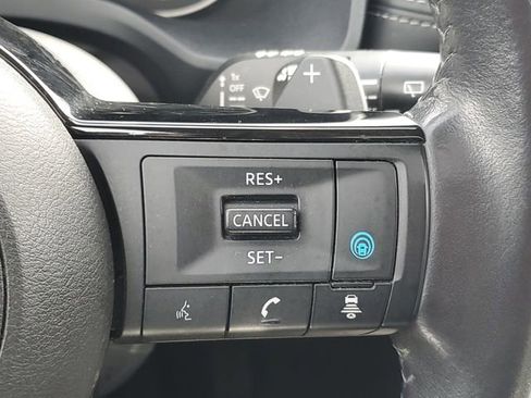 Used 2021 Nissan Rogue SV AWD/4WD image 23